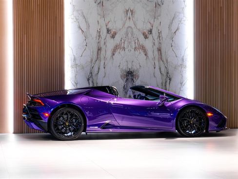Used 2023 Lamborghini Huracan EVO RWD image 5
