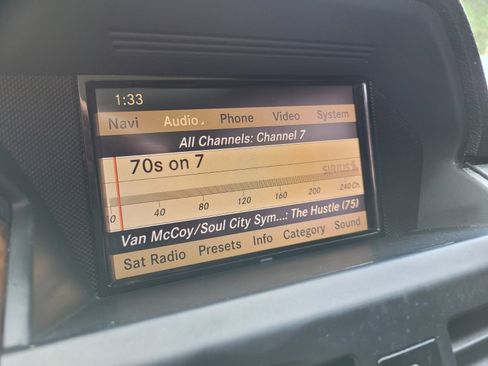 Used 2012 Mercedes-Benz GLK 350 4MATIC image 22