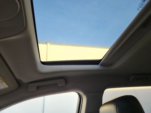 Used 2013 GMC Terrain SLT w/ Safety Package image 16