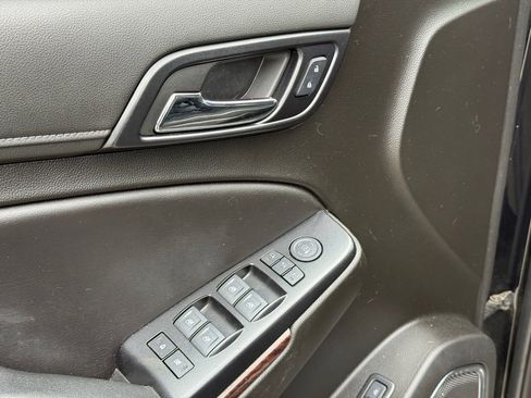 Used 2020 GMC Yukon SLT image 12