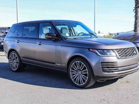 Used 2021 Land Rover Range Rover Long Wheelbase Autobiography image 3