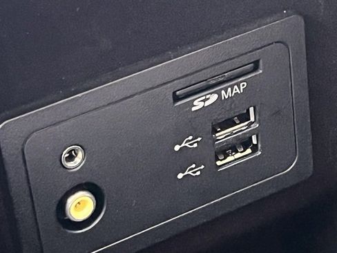 Certified 2019 INFINITI Q70 Luxe image 23