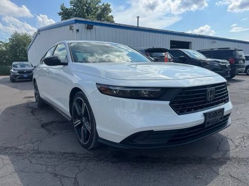 Used 2023 Honda Accord Sport image 8