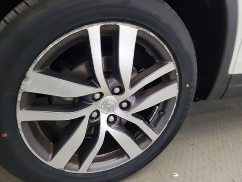 Used 2016 Honda Pilot Touring image 31