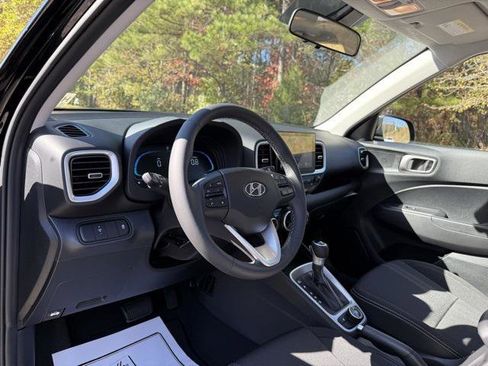 New 2026 Hyundai Venue SEL image 15