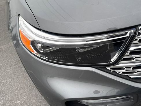 Used 2023 Ford Explorer Limited w/ Limited Technology Package image 12