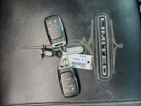 Used 2023 RAM 3500 Limited AWD/4WD image 35
