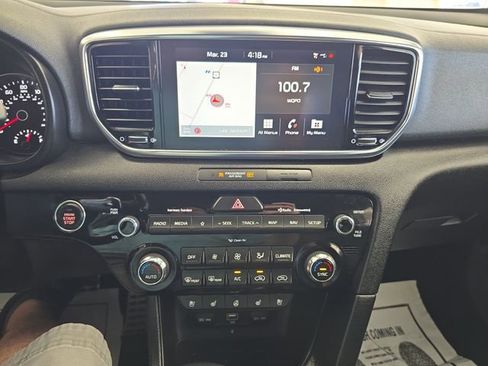 Certified 2022 Kia Sportage SX image 16