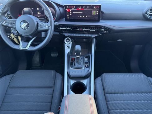 Certified 2025 Dodge Hornet GT w/ GT Blacktop Package image 10