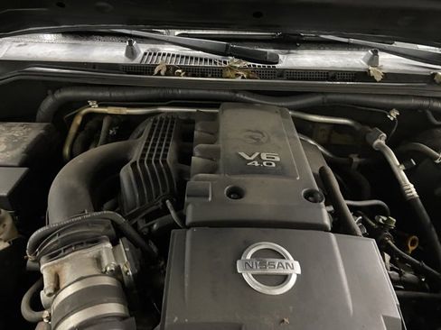 Used 2017 Nissan Frontier SV w/ SV Value Truck Package image 10