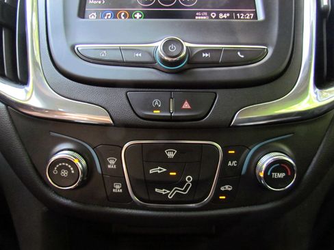 Used 2023 Chevrolet Equinox LT image 31