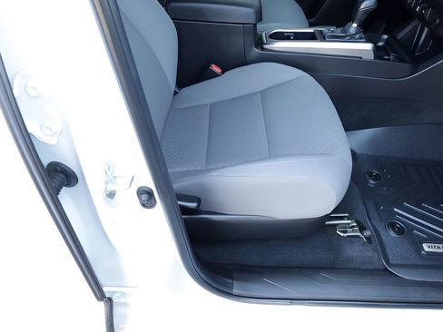 Certified 2023 Toyota Tacoma SR5 AWD/4WD image 24