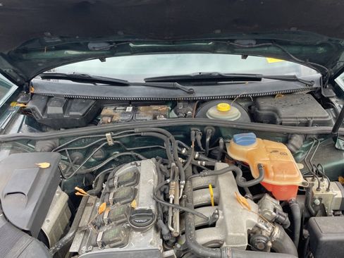 Used 1999 Volkswagen Passat GLS image 23