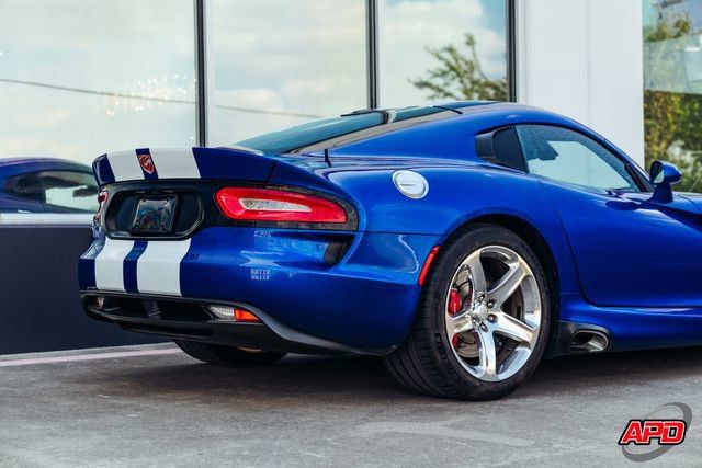 Used 2013 SRT Viper GTS w/ GTS Laguna Interior Pkg RWD image 44