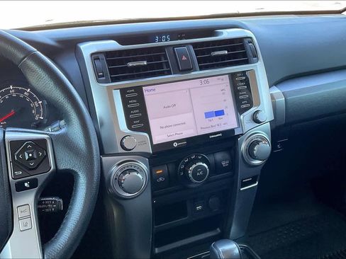 Used 2024 Toyota 4Runner SR5 image 15