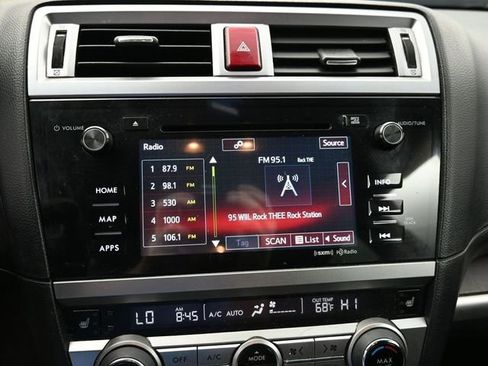 Used 2017 Subaru Outback 2.5i Limited image 31