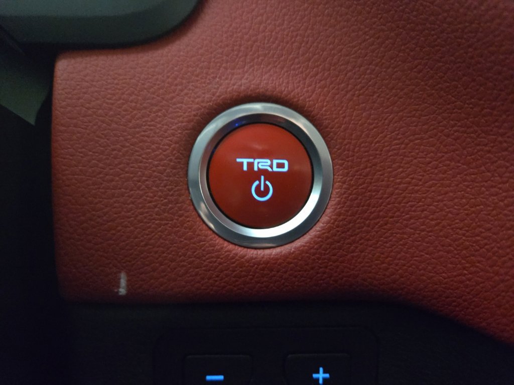 Used 2023 Toyota Sequoia TRD Pro AWD/4WD image 15