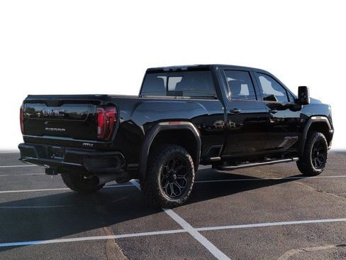 Used 2020 GMC Sierra 2500 AT4 w/ AT4 Premium Package image 10