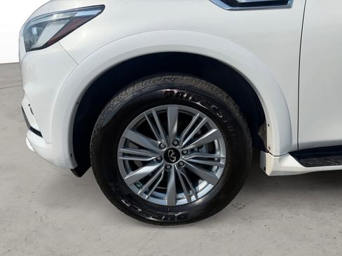 Used 2024 INFINITI QX80 Luxe AWD/4WD image 10