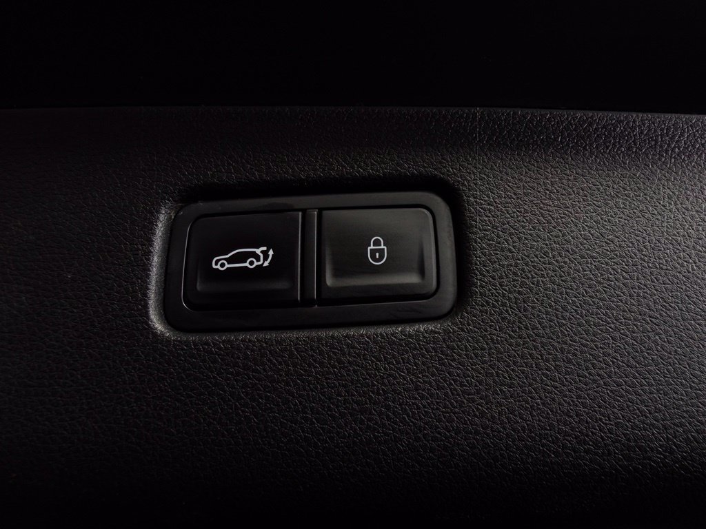 Used 2023 Genesis GV70 2.5T AWD/4WD image 22