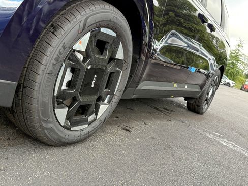 New 2026 Kia Carnival EX image 14