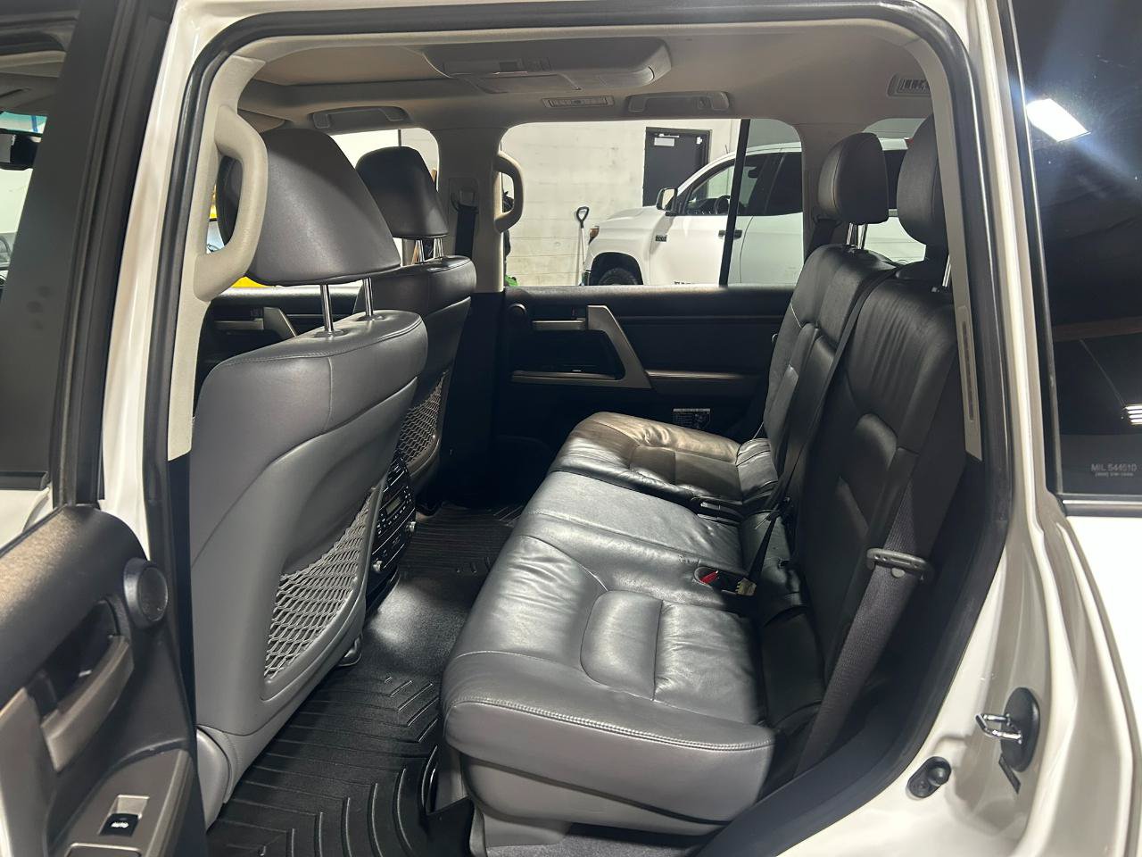 Used 2009 Toyota Land Cruiser w/ Upgrade Pkg AWD/4WD image 13