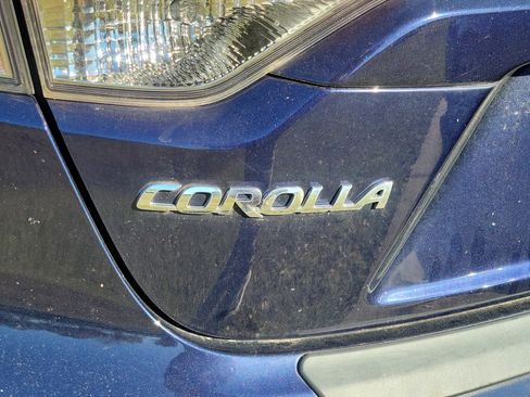 Used 2020 Toyota Corolla LE image 17