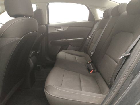 Used 2019 Kia Forte LXS image 18