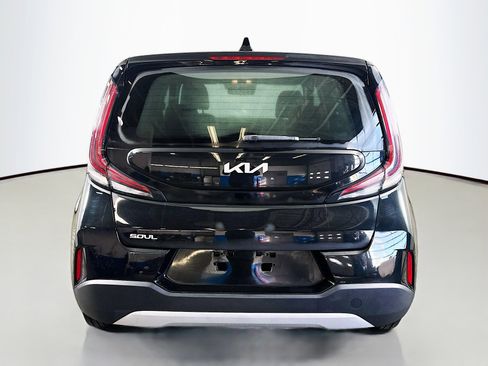 Certified 2023 Kia Soul LX w/ LX Technology Package image 6
