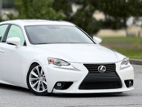 Used 2016 Lexus IS 200t RWD image 49