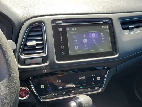 Used 2018 Honda HR-V EX image 25