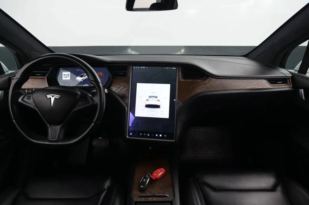 Used 2020 Tesla Model X Long Range AWD/4WD image 30