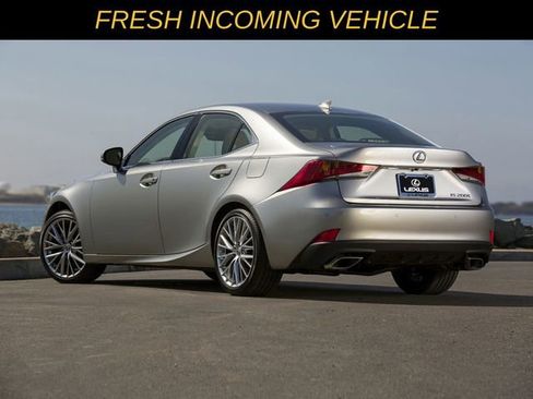 Used 2020 Lexus IS 300 RWD image 1