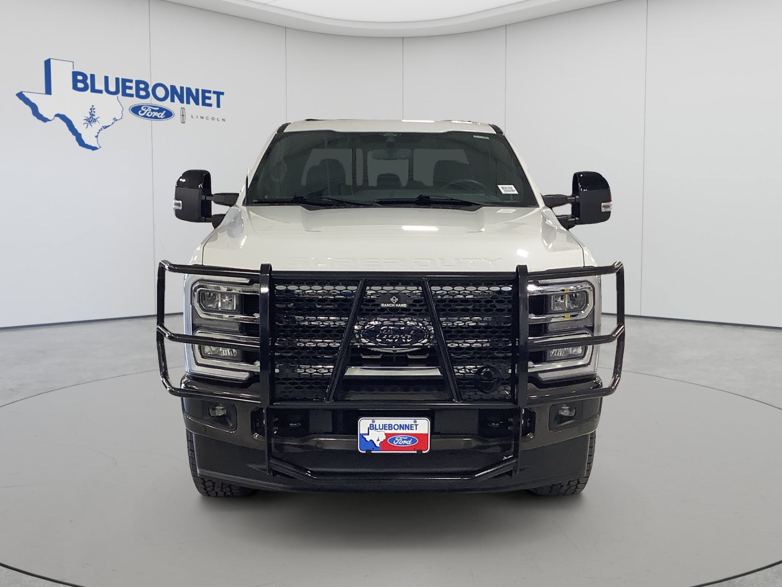 Used 2024 Ford F250 King Ranch w/ FX4 Off-Road Package AWD/4WD image 2
