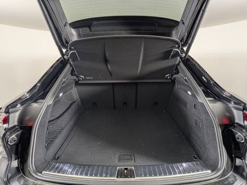 Certified 2025 Porsche Cayenne Coupe image 18