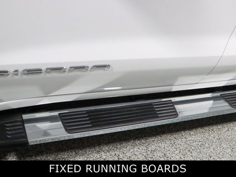 Used 2021 GMC Sierra 1500 SLT image 12