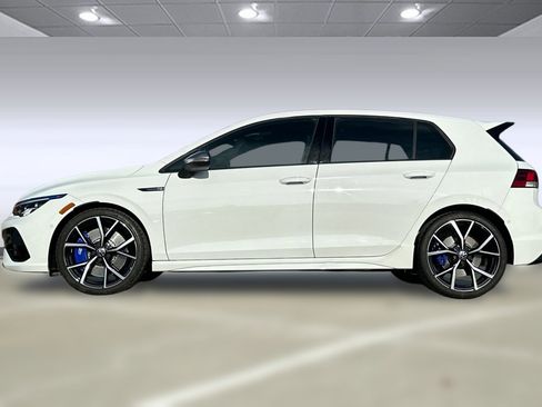 Used 2022 Volkswagen Golf R image 2