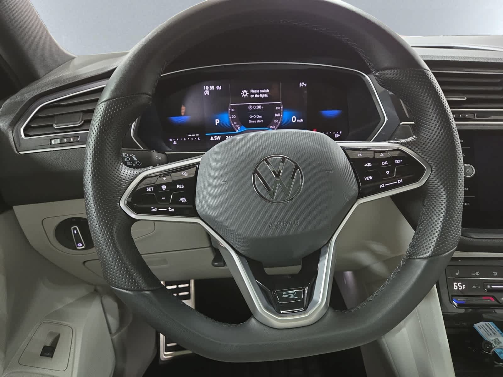 Used 2024 Volkswagen Tiguan SE R-Line AWD/4WD image 18