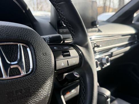 Used 2023 Honda Civic Sport image 18