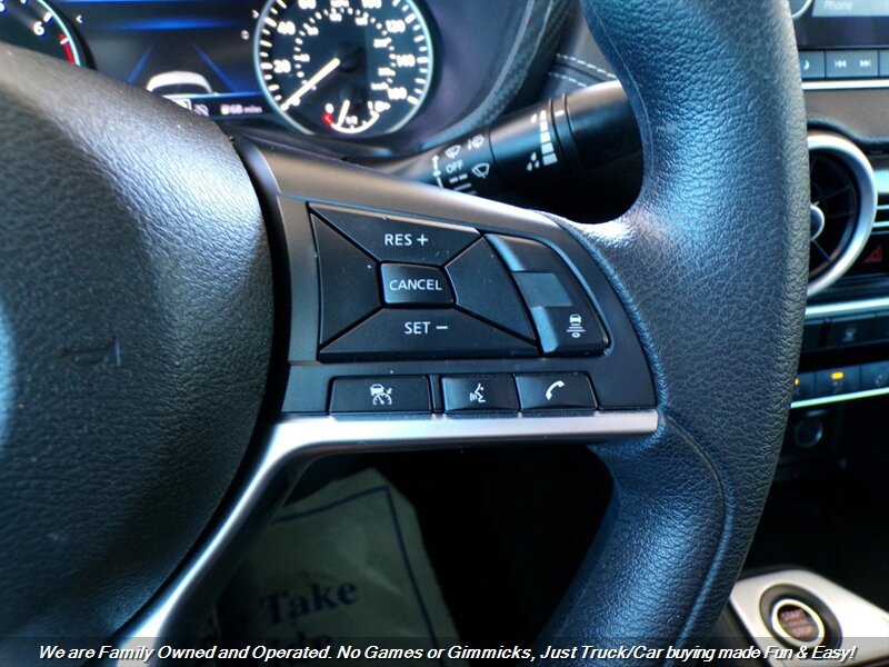 Used 2024 Nissan Sentra SV FWD image 30