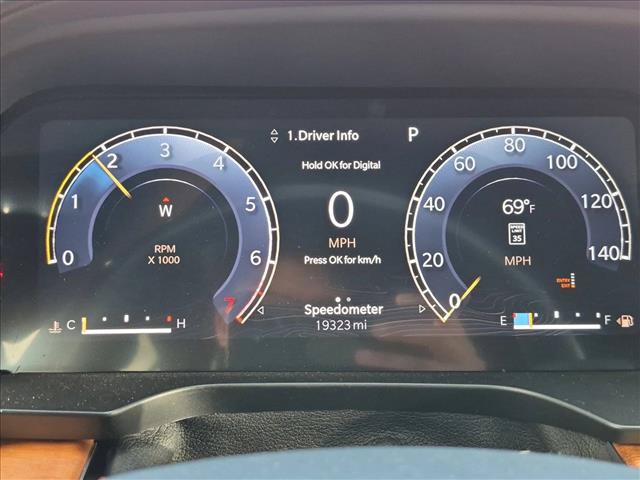 Used 2023 Jeep Grand Cherokee Summit AWD/4WD image 11