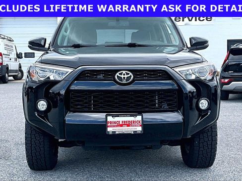 Used 2019 Toyota 4Runner SR5 Premium AWD/4WD image 2