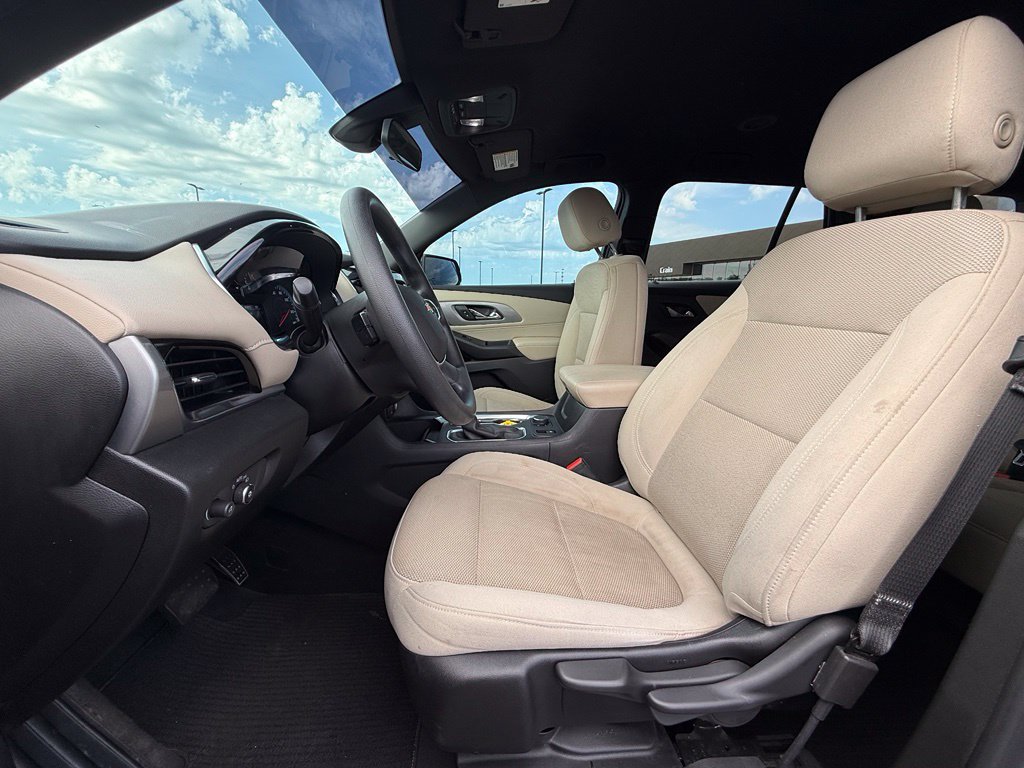 Used 2022 Chevrolet Traverse LS AWD/4WD image 21