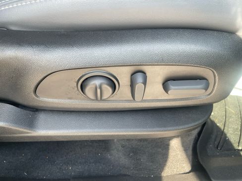 Used 2023 Buick Enclave Essence w/ Experience Buick Package FWD image 38