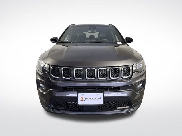 Used 2023 Jeep Compass Latitude w/ Sun and Sound Group AWD/4WD image 25