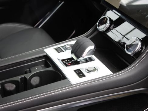 Used 2026 Jaguar F-PACE R-Dynamic S image 24