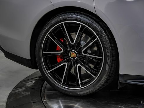 Used 2023 Porsche Panamera GTS AWD/4WD image 89
