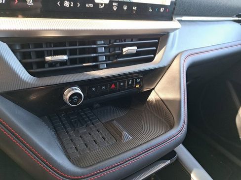 Certified 2025 Ford Explorer ST image 12