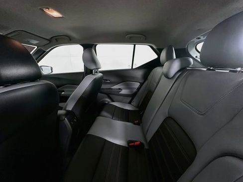 Used 2024 Nissan Kicks SR w/ SR Premium Package FWD image 23
