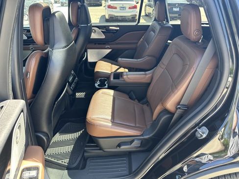 Used 2020 Lincoln Aviator Reserve w/ Equipment Group 202A AWD/4WD image 13